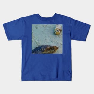 Smiling seals Kids T-Shirt